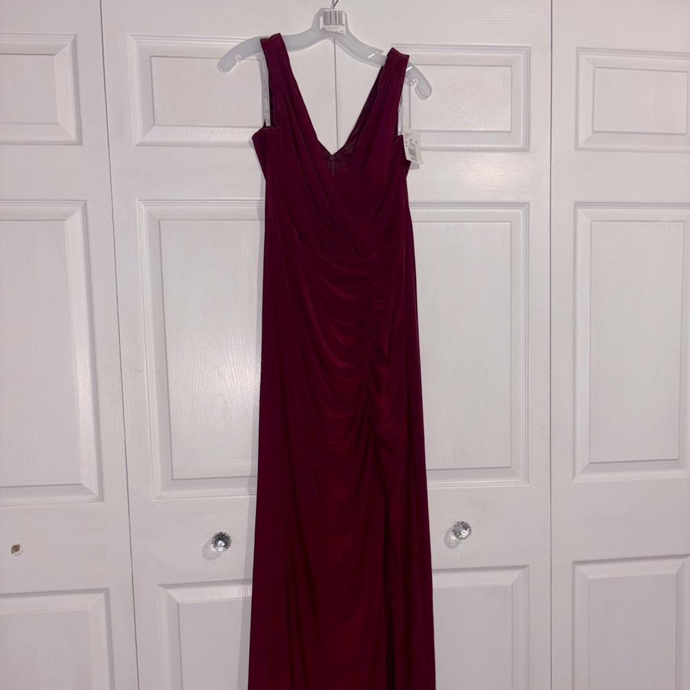 David’s Bridal Bridesmaid Dress | Wine | Size 14 | NWT w/ Slit